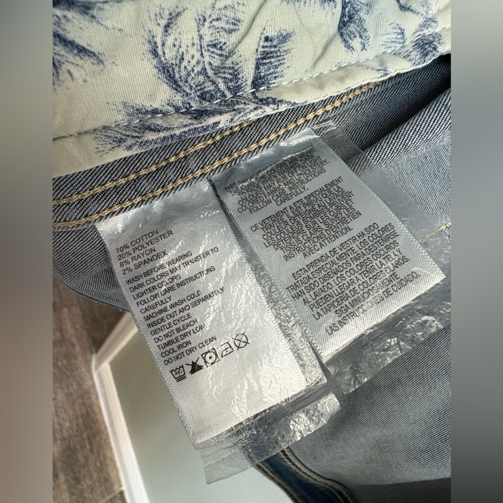 NWT Tommy Bahama Jean Jacket - Picture 5 of 5